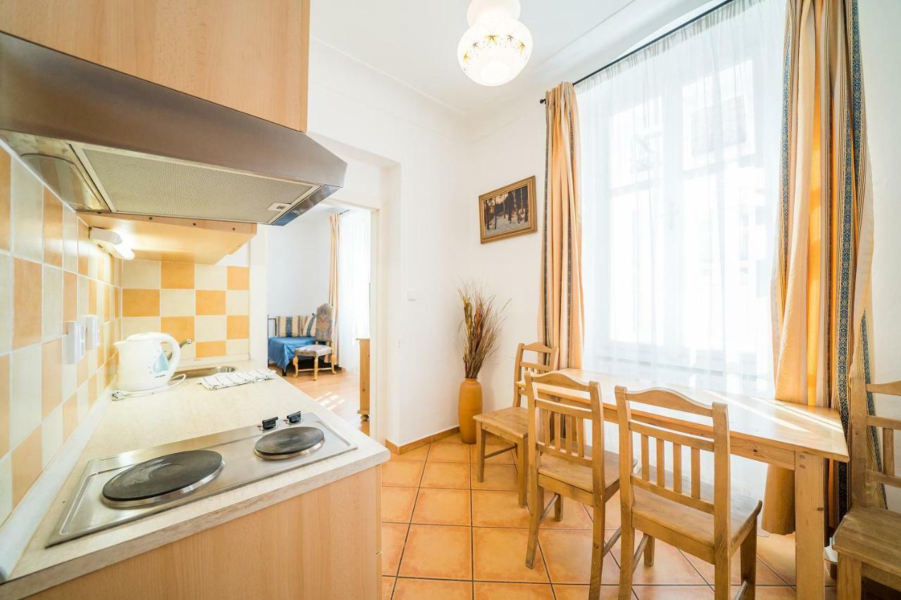 Apartments Pushkin Прага Экстерьер фото